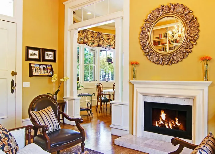 Pet Friendly hotel: Inn At Depot Hill